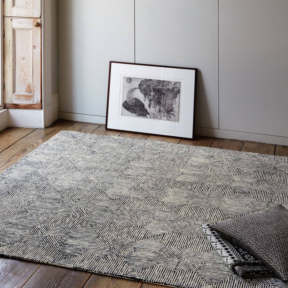 Camden Black/White Rug