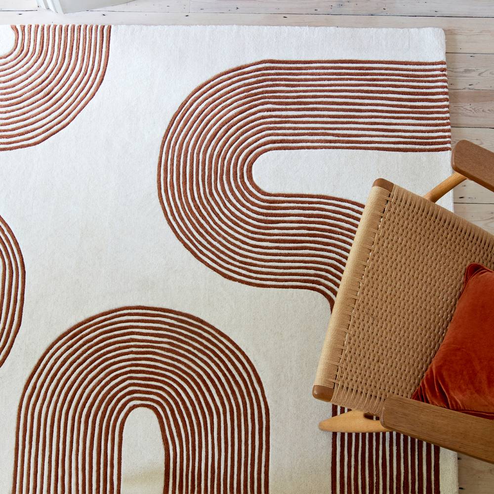 Matrix 85 Arches Amber Rug